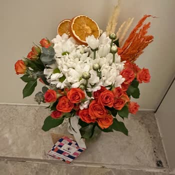 Siparişimde Yanlış Ve Solmuş Çiçekler Gönderildi, Paramı Geri İstiyorum