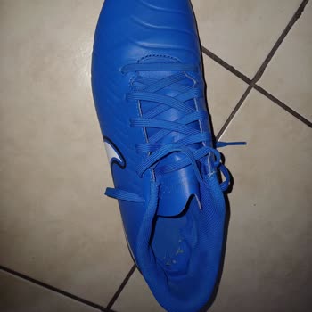 Bir Kez Giyilen Nike Kramponda Erken Aşınma Ve Mağaza İlgisizliği