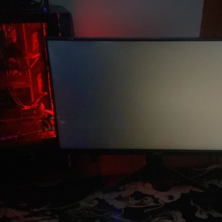 Satın Alınan Monitörde Yaşanan Arıza Ve Uzayan Servis Süreci