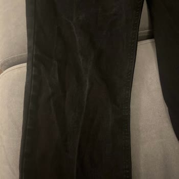 Kısa Sürede Solan Pantolon Ve İlgisiz Müşteri Hizmeti