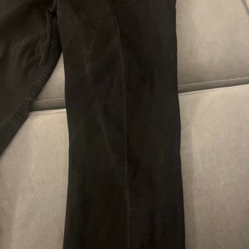 Kısa Sürede Solan Pantolon Ve İlgisiz Müşteri Hizmeti