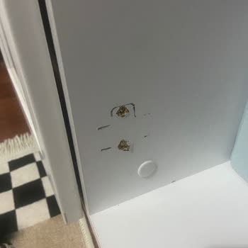 Vivense Dolap Menteşe Vidaları Çıktı, Müşteri Hizmetleri Çözüm Sunmadı