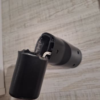 Philips Dik Süpürge Borusunda Kırılma Ve Üretim Hatası Endişesi