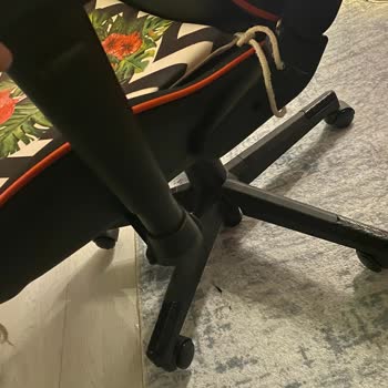 Rampage KL R16 Oyuncu Koltuğunda Süspansiyon Sorunu Ve Yedek Parça İhtiyacı