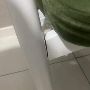 Aldığım Sandalyeler Kırık Ve Kalitesiz Çıktı