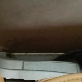 Deveci Nazar Turizm Otobüste Şarj Aletim Kırıldı Muavin ve Şoförlerin Saygısız Tavrı Mağdur Etti