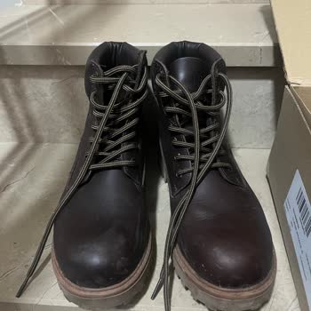 Lumberjack Botta 3 Kullanımda Renk Solması Yaşadım