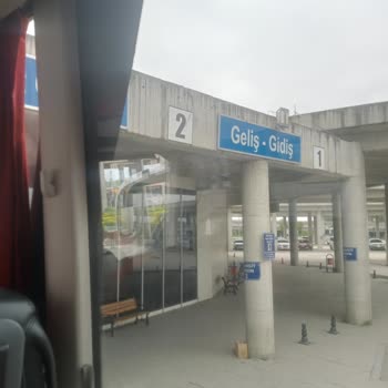 Otobüs Rötarı Ve Bilgilendirme Eksikliği Mağduriyet Yaşattı