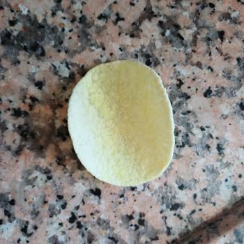 Cipsin Ortasında Yağlı Ve Sarı Çizgi Şikayeti