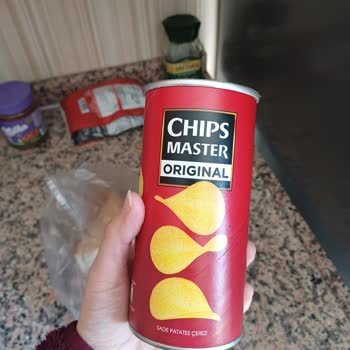 Cipsin Ortasında Yağlı Ve Sarı Çizgi Şikayeti