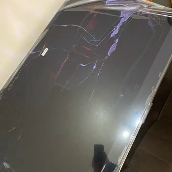 Sıfır Alınan Televizyon Hasarlı Çıktı, İade Talebimiz Reddedildi