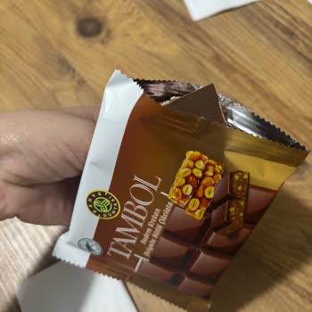 Aldığım Tambol Çikolatanın İçinden Yanlış Dolgu Çıktı, Hayal Kırıklığına Uğradım