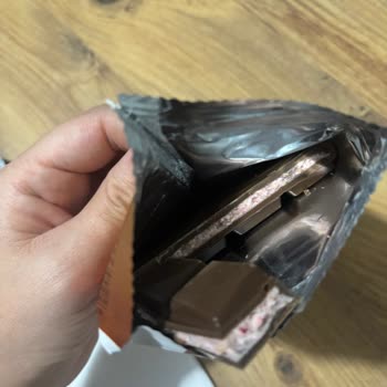 Aldığım Tambol Çikolatanın İçinden Yanlış Dolgu Çıktı, Hayal Kırıklığına Uğradım