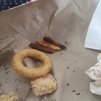 Popeyes Ankara Cepa Şubesinde Sürekli Tekrarlanan Dikkatsiz Sipariş Hazırlama Sorunu
