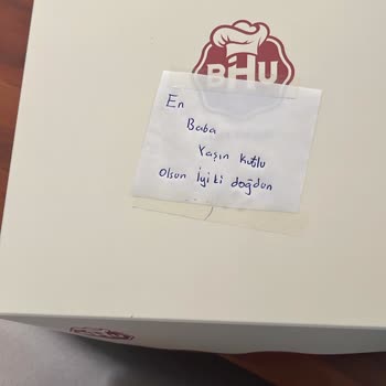 Doğum Günü Pastası Notu Unutuldu, Özen Gösterilmedi