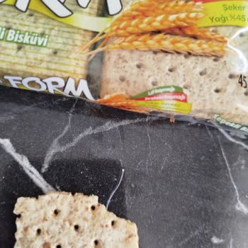 Eti Gıda Form Bisküvi İçinden Plastik Malzeme Çıktı!