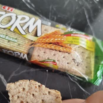 Eti Gıda Form Bisküvi İçinden Plastik Malzeme Çıktı!