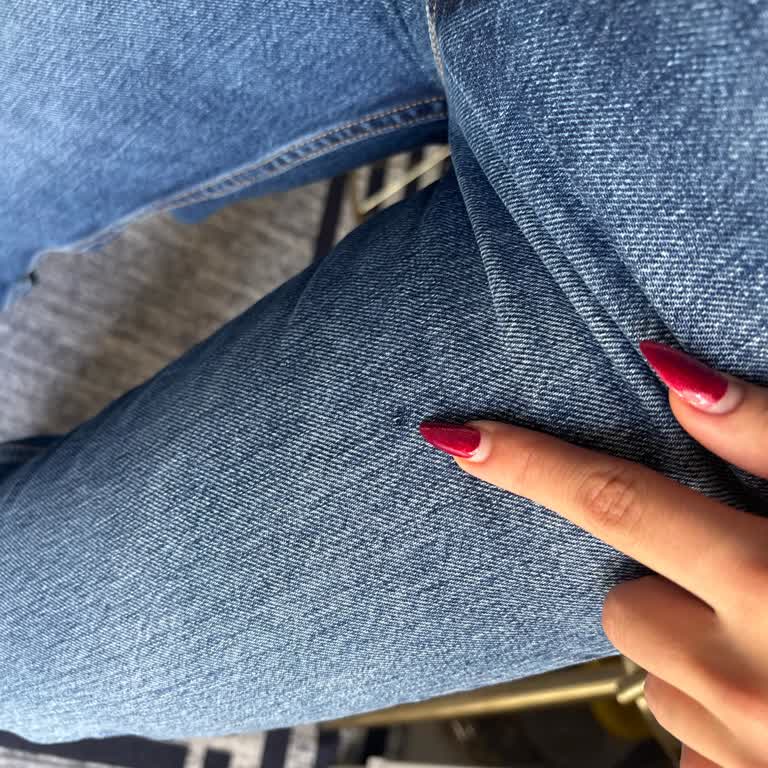 Online Satın Alınan Kot Pantolonda Sürekli Defolu Ürün Sorunu