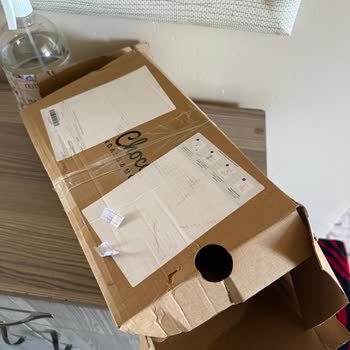 Trendyol Kargo Görevlisinin Paketi Açmak İstemesiyle Yaşadığım Rahatsızlık