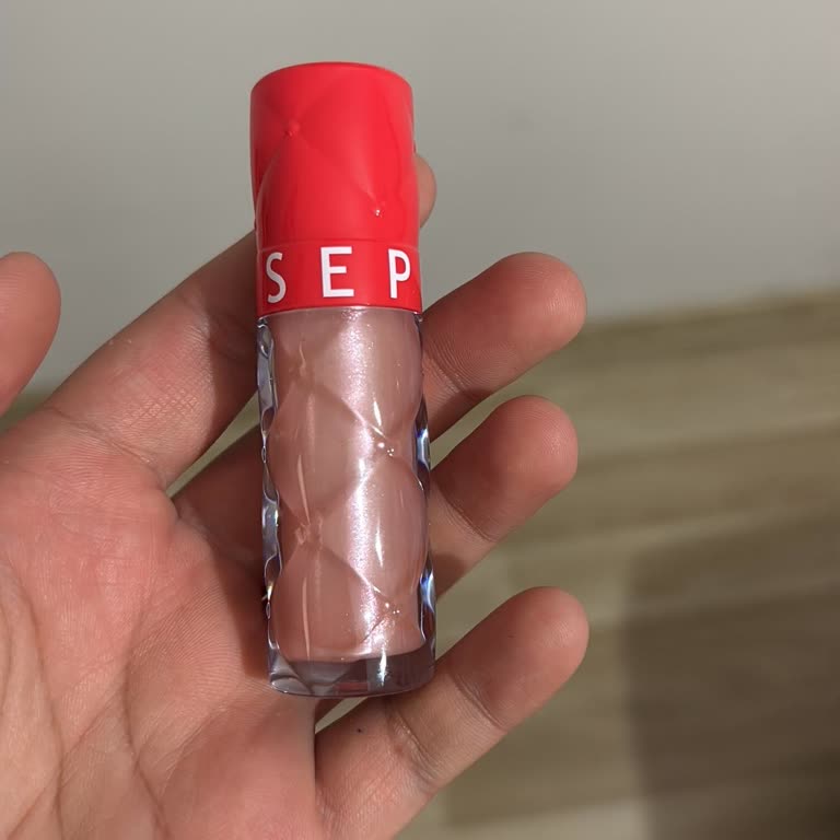 Dudak Dolgunlaştırıcı Lip Gloss Beklentimi Karşılamadı, Para İadesi Talebim Var