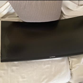 Kargoda Hasar Gören Monitör İçin Zararımın Karşılanmasını Talep Ediyorum