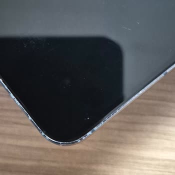 Samsung Telefon S22 Ekran Gölgelenmesi Garanti Kapsamına Alınmıyor, Ücret Talep Ediliyor