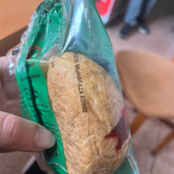 Ata Ekmek (Denizli) Kapalı Ambalajlı Ekmeğin İçinden Kıl Çıkması Ve Hijyen Endişesi