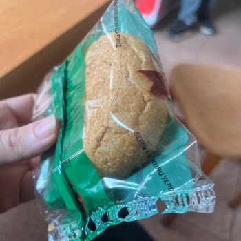 Ata Ekmek (Denizli) Kapalı Ambalajlı Ekmeğin İçinden Kıl Çıkması Ve Hijyen Endişesi