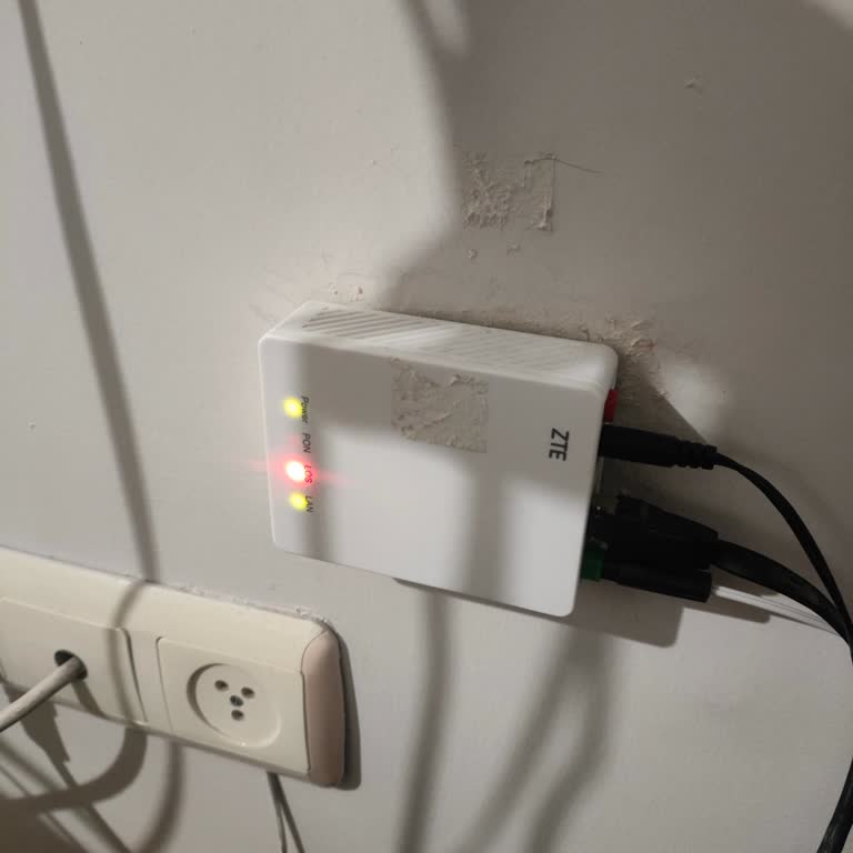 Sürekli Yaşanan İnternet Kesintisi Ve Çözüm Gecikmesi