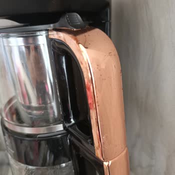 Karaca Züccaciye Çay Makinesi Kulplarında Renk Atma Sorunu