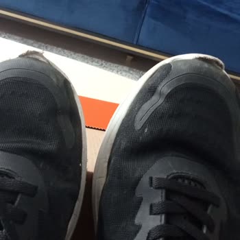 Ayakkabı Kalitesi ve İnceleme Süreci Hakkında Şikayet