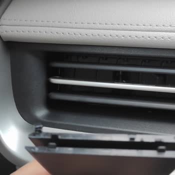 Togg Araçta Klima Menfezlerinin Kırılması Ve Servisin Garanti Kapsamında Destek Vermemesi