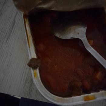 Konserve Ürünlerinde Yabancı Madde ve Pişmemiş Malzeme Sorunu