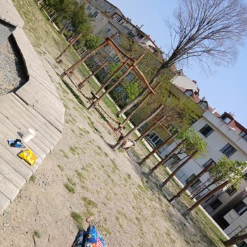 Bayrampaşa Millet Bahçesinde Küçük Çocuklar İçin Uygun Park Yok