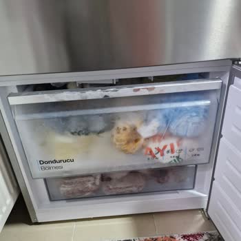 Buzdolabı Dondurucu Kapağı Tırnakları Kolayca Kırıldı Garanti Kapsamı Dışında Kaldı