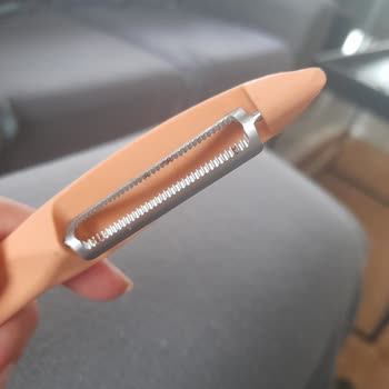 Gallery Crystal Orijinal Diye Alınan Victorinox Soyucu Paslandı, Garanti Desteği Yetersiz Kaldı
