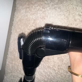 Bosch Unlimited 7 Vacuum Tube Clip Snapped and Service Blamed Me for Design Flaw