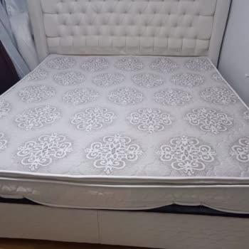 Vivense'den Alınan Yatak Ve Bazalar Kısa Sürede Kullanılamaz Hale Geldi