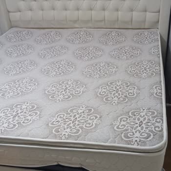 Vivense'den Alınan Yatak Ve Bazalar Kısa Sürede Kullanılamaz Hale Geldi