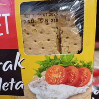 Son Kullanma Tarihi Geçmiş Ürünler Ve Mağazada Devam Eden İhmalkarlık