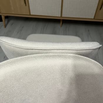 Aldığımız Sandalyeler Defolu Geldi 6 Aydır Çözüm Yok