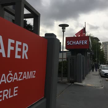 Schafer Outlet Mağazasında Saygısız Ve Sert Üslup Nedeniyle Alışveriş Yapamamak
