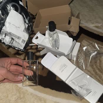 Kırık Ve Özensiz Gelen Parfüm Mağduriyeti