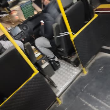 Dolmuş Şoförünün Alkol Kullanımı Ve Saygısız Davranışları