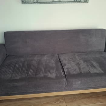 Buharlı Makine Koltukta Kalıcı Beyaz İz Bıraktı