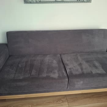 Buharlı Makine Koltukta Kalıcı Beyaz İz Bıraktı