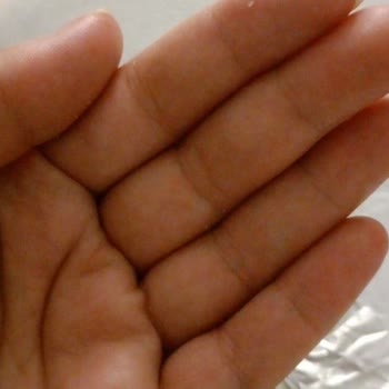 Neutrogena Krem Ellerimi Yapış Yapış Yaptı, Kullanılamaz Durumda