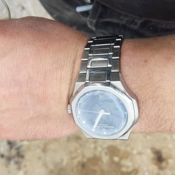 Kronik Sorunlu Saat Ve Yetersiz Müşteri Hizmetleri Deneyimi