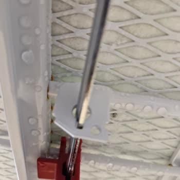 Gazella Ütü Masasında Sürekli Sorun: Sallanma, Paslanma Ve Kılıf Yanması!