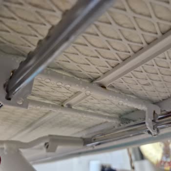 Gazella Ütü Masasında Sürekli Sorun: Sallanma, Paslanma Ve Kılıf Yanması!